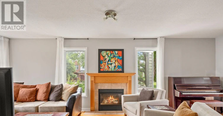 113 Carwood Circle, Ottawa, ON, K1K 4V5 - 4