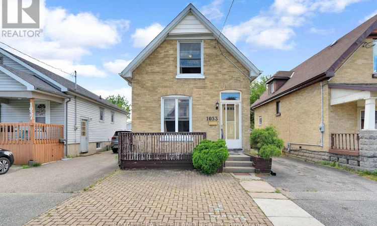 1033 Trafalgar Street