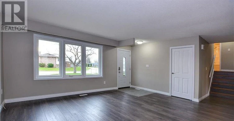 MAIN-49 Bendingroad Crescent, St. Catharines, ON, L2N 5R4 - 3