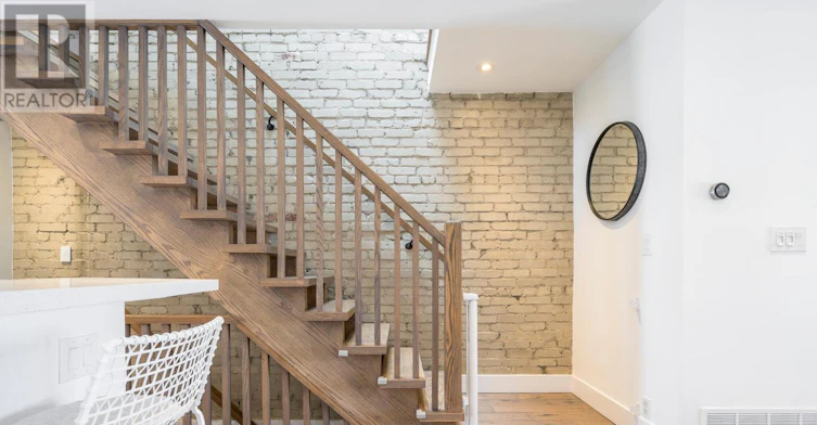 2 Rushbrooke Avenue, Toronto, ON, M4M 3A9 - 16