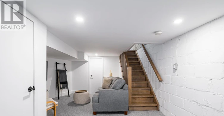 2 Rushbrooke Avenue, Toronto, ON, M4M 3A9 - 26