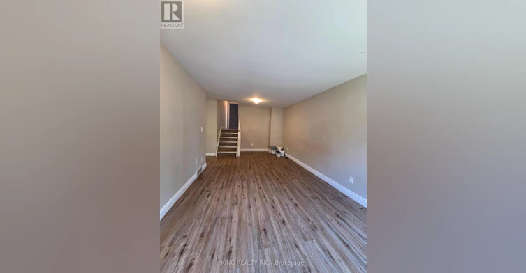 287 Portsmouth Crescent E, London, ON, N5V 4E1 - 2