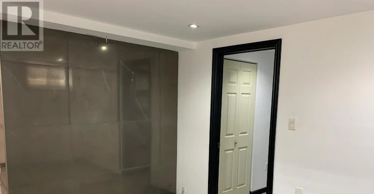 4-243 Huron Street, Oshawa, ON, L1H 5E5 - 9