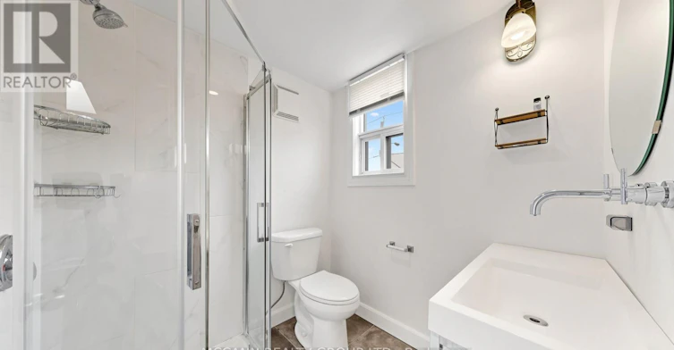 384 Whitmore Avenue, Toronto, ON, M6E 2N4 - 21