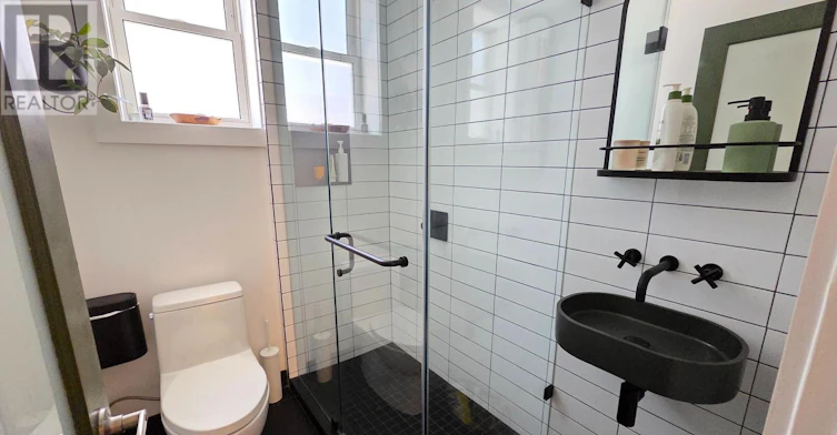 24 Morningside Avenue, Toronto, ON, M6S 1C3 - 21