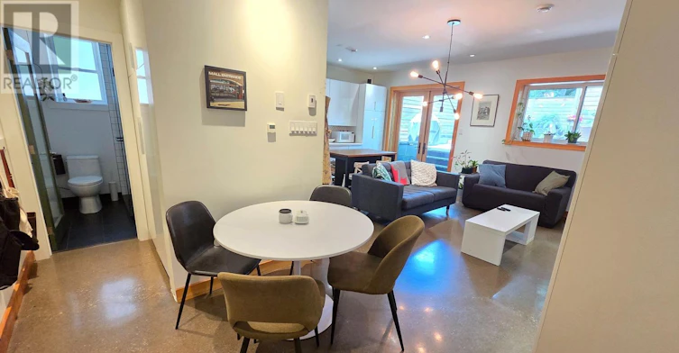 24 Morningside Avenue, Toronto, ON, M6S 1C3 - 20