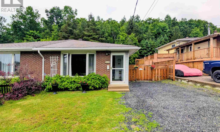 168B Ottawa Avenue