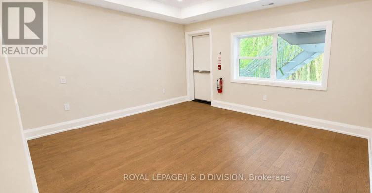 202-2579 Yonge Street, Toronto, ON, M4P 2J1 - 16