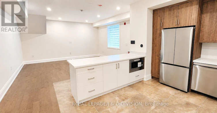 202-2579 Yonge Street, Toronto, ON, M4P 2J1 - 5