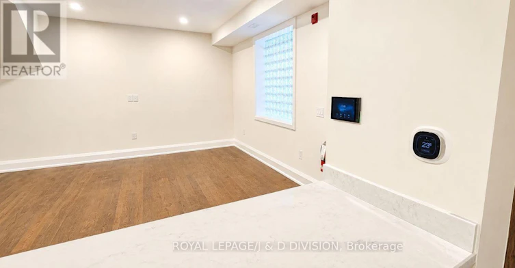 202-2579 Yonge Street, Toronto, ON, M4P 2J1 - 9