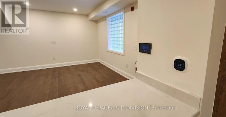 202-2579 Yonge Street, Toronto, ON, M4P 2J1 - 9