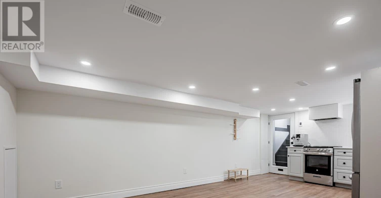 BSMT-4 Hartford Avenue, Toronto, ON, M4L 1N9 - 14