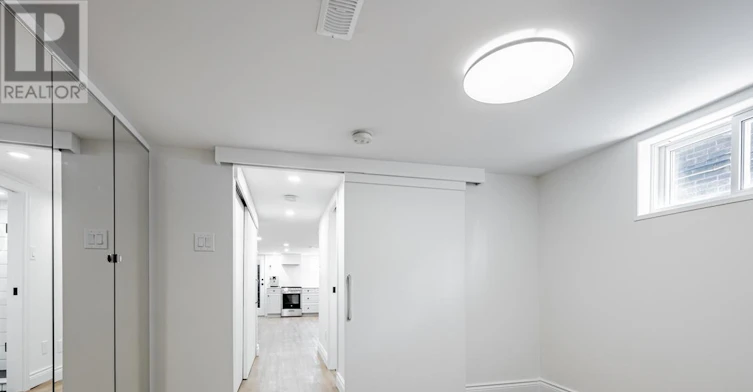 BSMT-4 Hartford Avenue, Toronto, ON, M4L 1N9 - 21