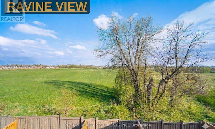 13 Dalbeattie Drive N