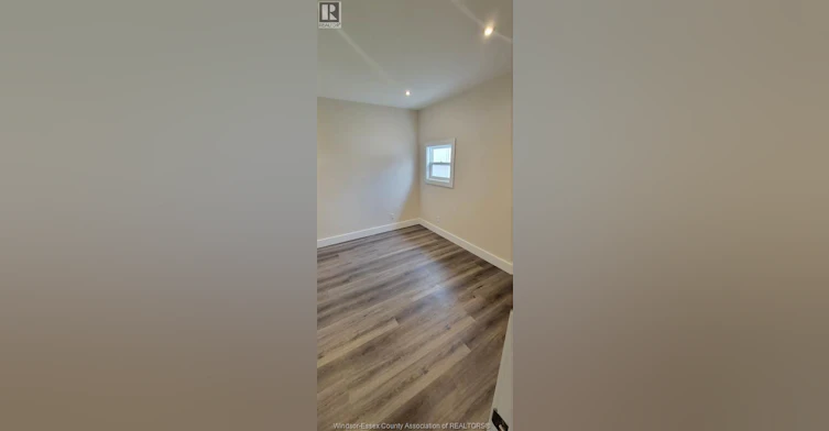 22 Robin Crescent, Lakeshore, ON, N8N 2S2 - 6