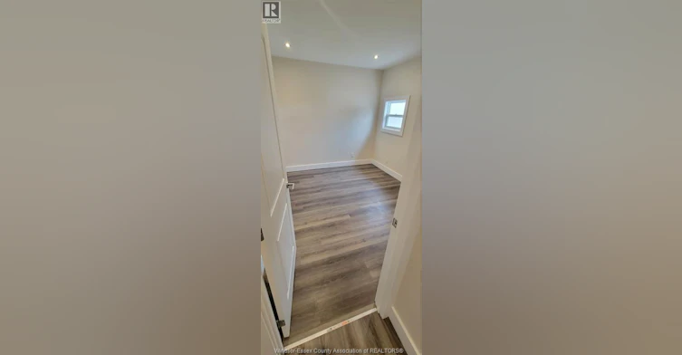 22 Robin Crescent, Lakeshore, ON, N8N 2S2 - 5