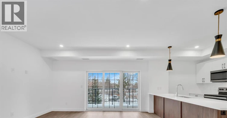 411-3817 Howard Avenue, Windsor, ON, N9E 3N8 - 11