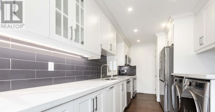 77 Talbot Road, Toronto, ON, M2M 1S1 - 12