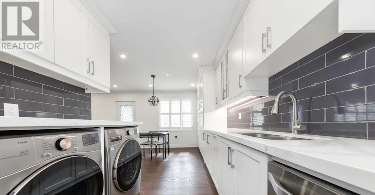 77 Talbot Road, Toronto, ON, M2M 1S1 - 16