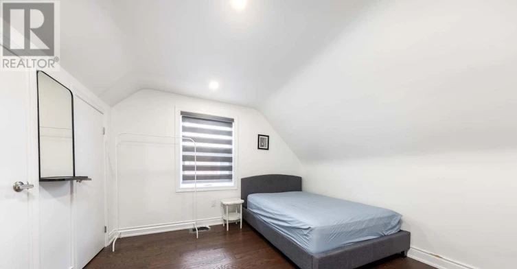 77 Talbot Road, Toronto, ON, M2M 1S1 - 23