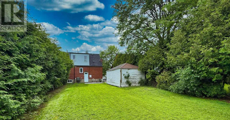77 Talbot Road, Toronto, ON, M2M 1S1 - 32