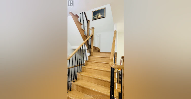 5 Hardman Lane, Ajax, ON, L1T 0P9 - 8