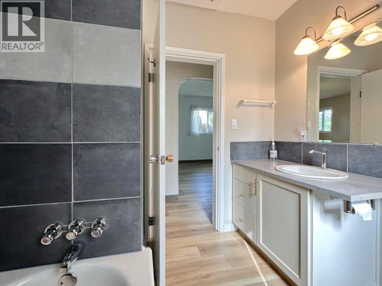 6910 Ponderosa Drive, Osoyoos, BC, V0H 1V3 - 26