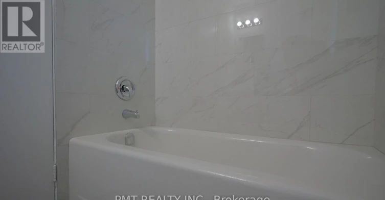 9-137 Brookhaven Drive, Toronto, ON, M6M 4P1 - 13
