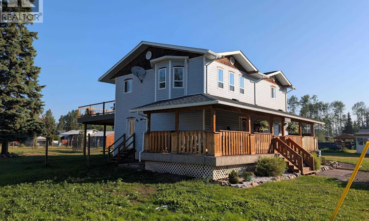 1249 Fir Crescent