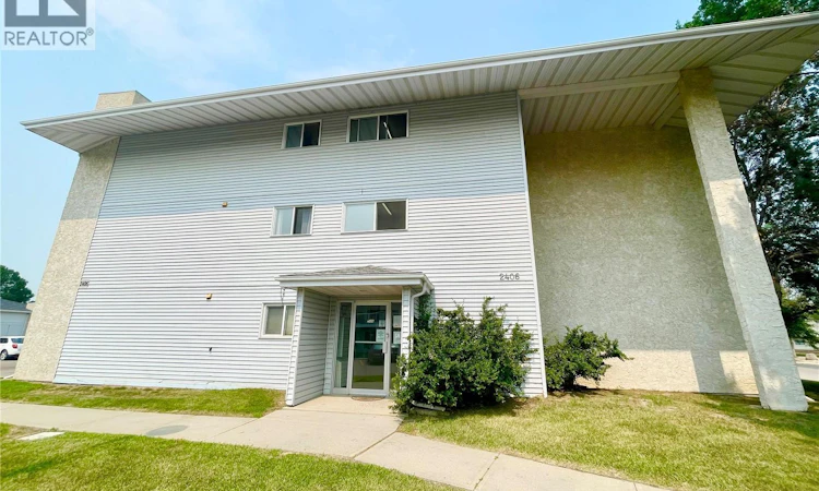 505-2406 Heseltine Road