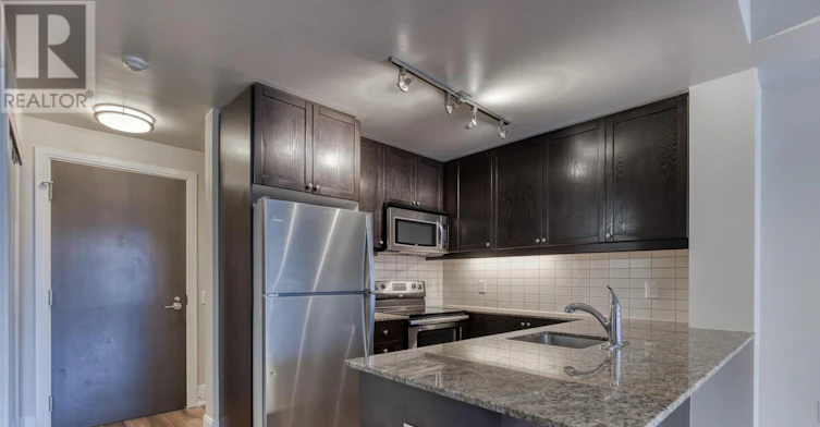 1021-560 Front Street W, Toronto, ON, M5V 1C1 - 3