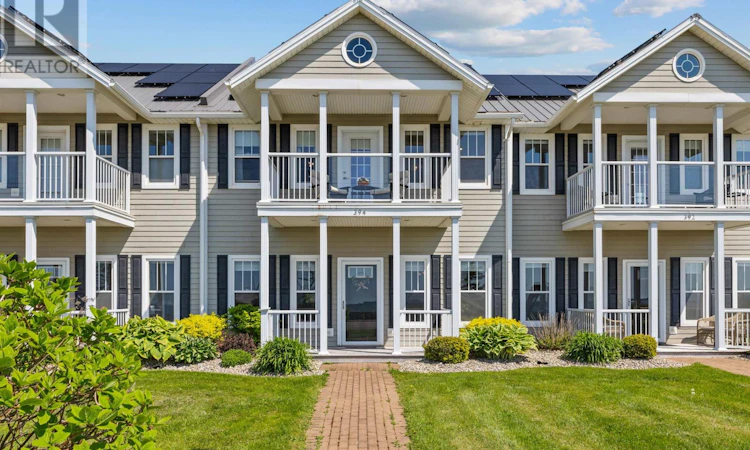 394 Mackenzie Drive