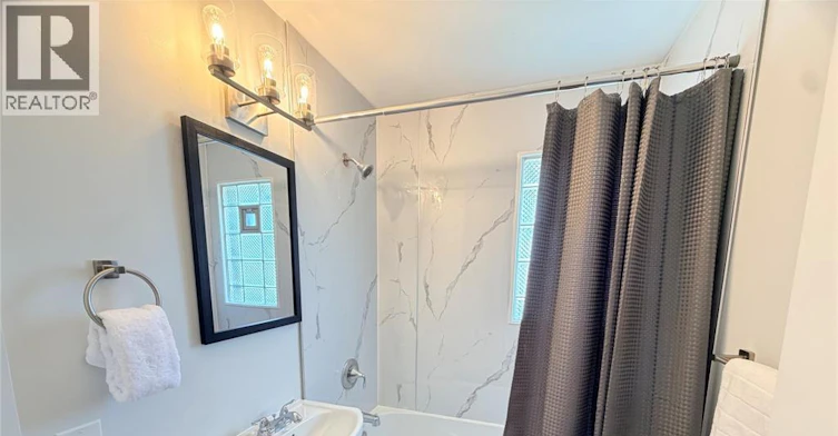 1651 Aubin Road, Windsor, ON, N8Y 4G3 - 4