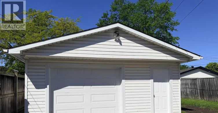 1651 Aubin Road, Windsor, ON, N8Y 4G3 - 17