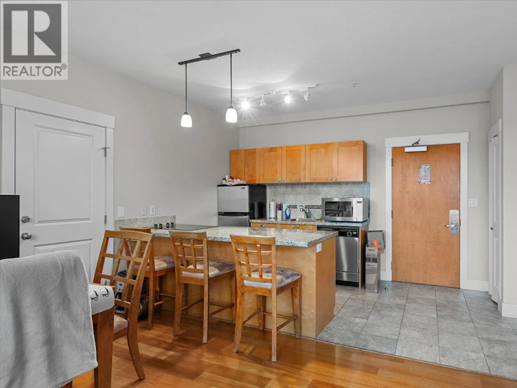 301-4205 Gellatly Road, West Kelowna, BC, V4T 2K2 - 49