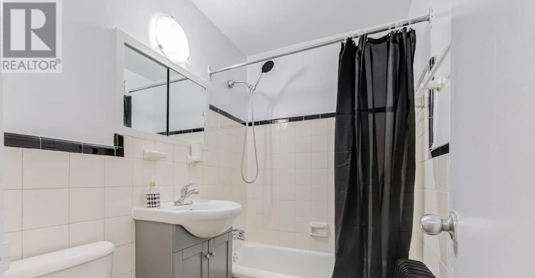 105-101 Coe Hill Drive, Toronto, ON, M6S 3E3 - 12