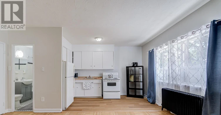 105-101 Coe Hill Drive, Toronto, ON, M6S 3E3 - 6
