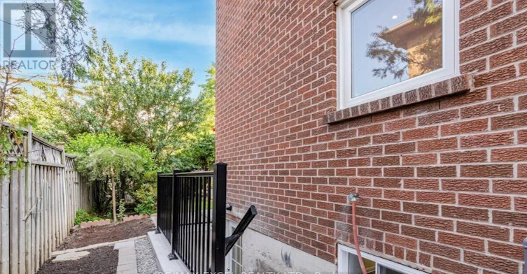 FLR-MAIN 202 Second Nahani Way, Mississauga, ON, L4Z 3J5 - 19