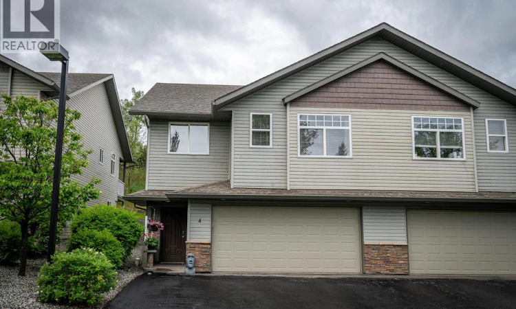 4-2046 Robson Place