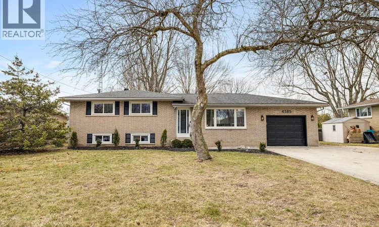 4385 Huron Church Line Road
