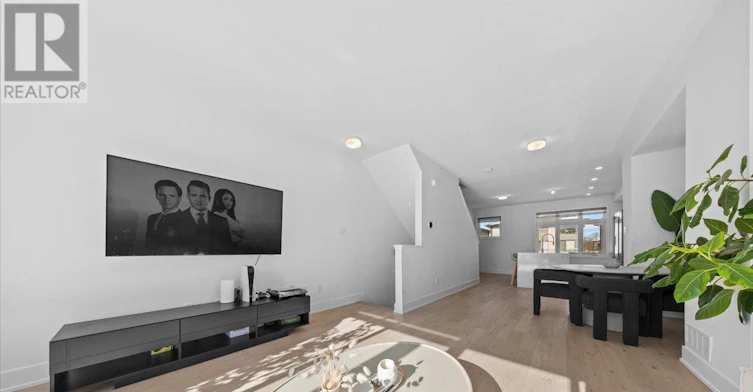 1410 Hemlock Road, Ottawa, ON, K1K 5A8 - 14
