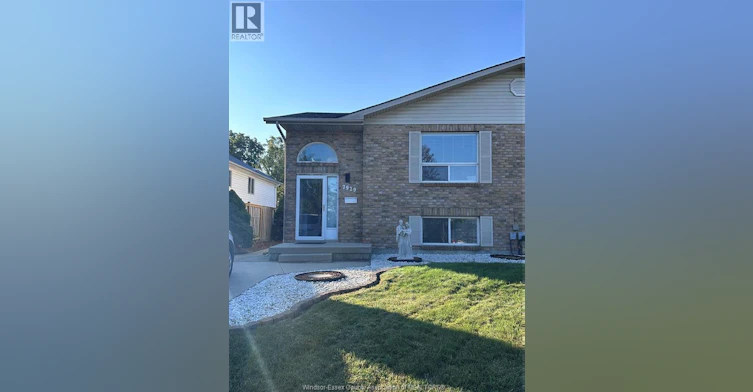 7929 Hawthorne Drive, Windsor, ON, N8R 2J9