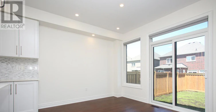 8 Tremoy Road, East Gwillimbury, ON, L9N 0T4 - 9
