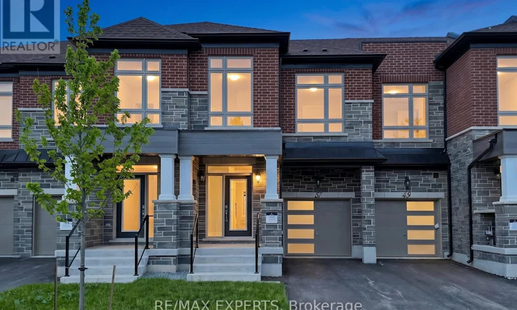 51 Schmeltzer Crescent
