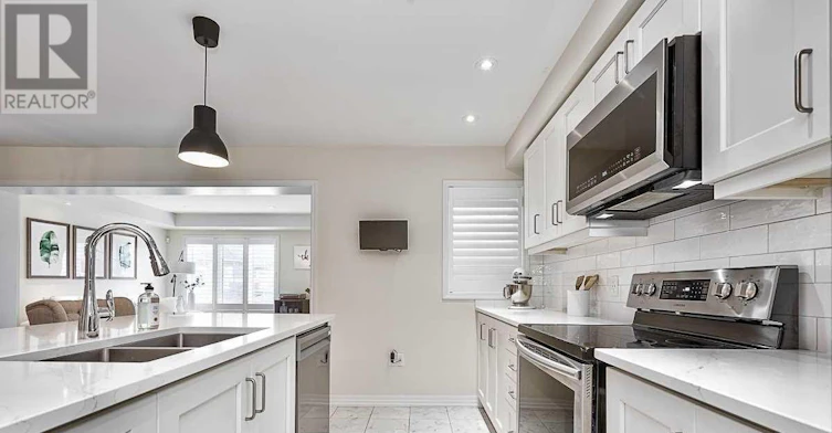 141 Toucan Trail, Oakville, ON, L6H 0Y2 - 10