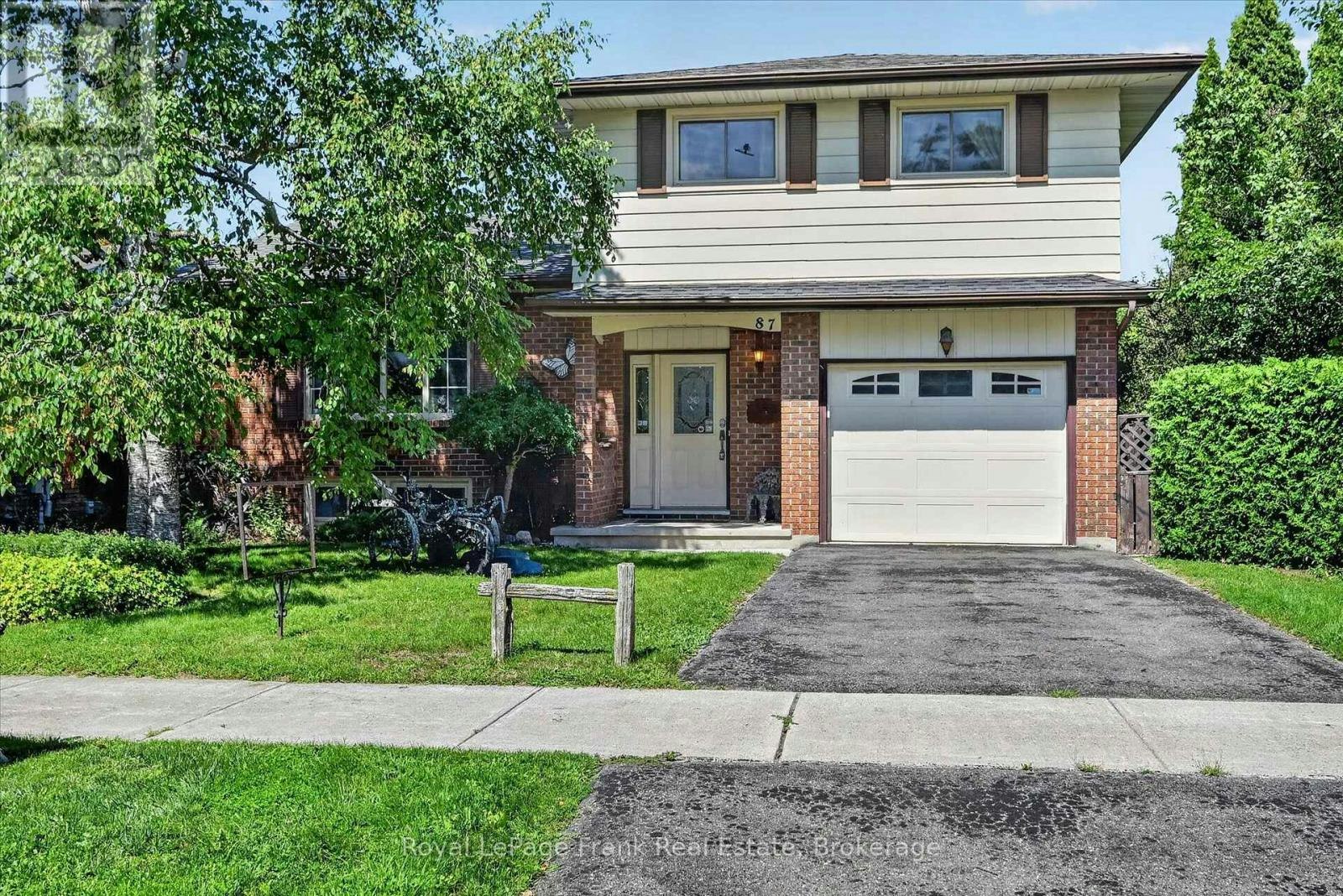 87 Oakwood Crescent, Peterborough, ON, K9J 1N2
