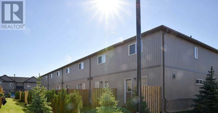 11-7768 Ascot Circle, Niagara Falls, ON, L2H 3P9 - 3