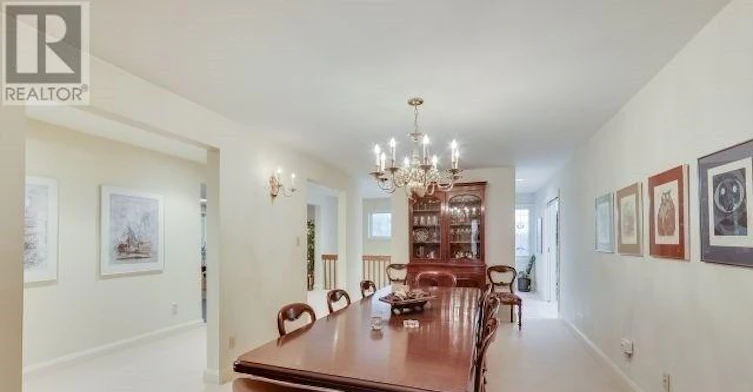201 Lord Seaton Road, Toronto, ON, M2P 1L1 - 12