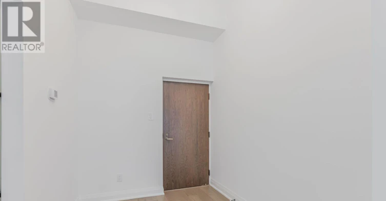 814-55 Harbour Square, Toronto, ON, M5J 2S2 - 2