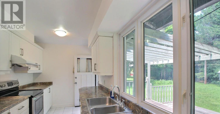 29 Tangmere Road, Toronto, ON, M3B 2N2 - 7